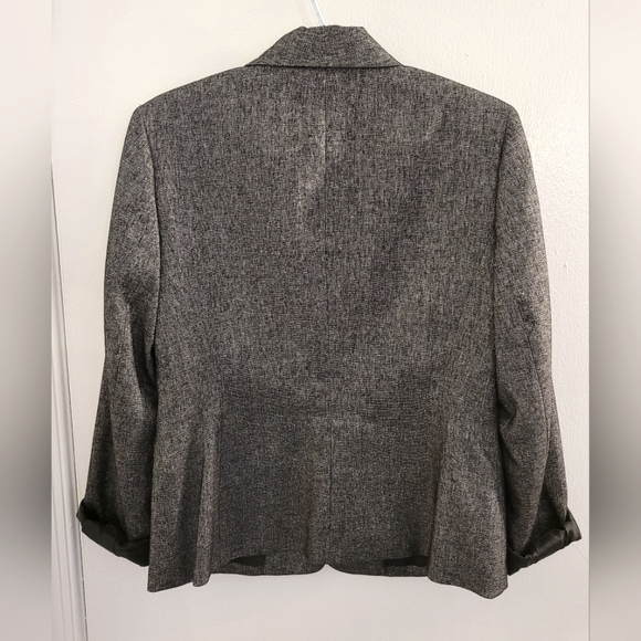 Nine West | 1 Button Shawl Collar Blazer | Smoke Gray & Black | Size 6 - Picture 2 of 8